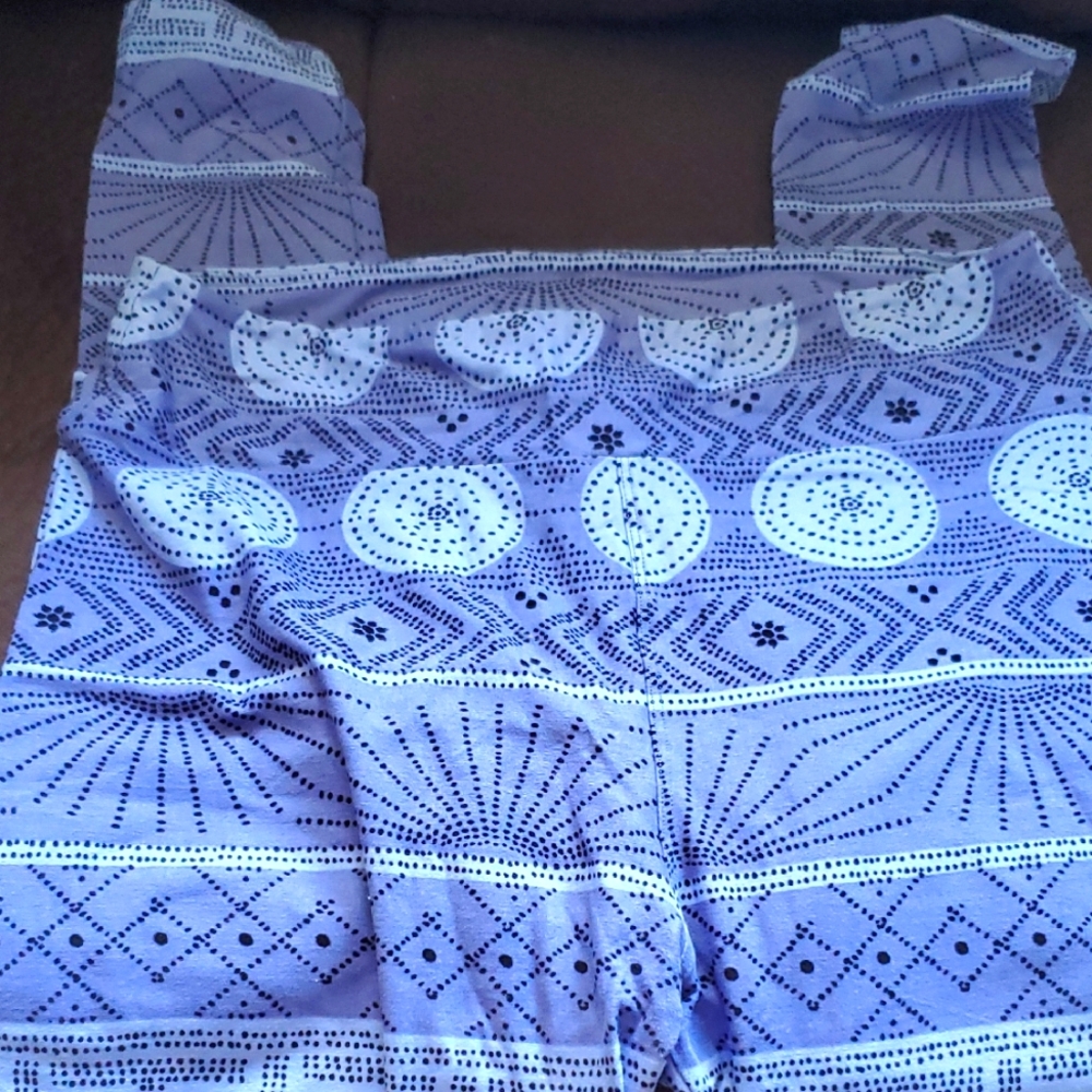 #L042 (CH) NWOT LuLaRoe Purple and Blue Patterned Leggings